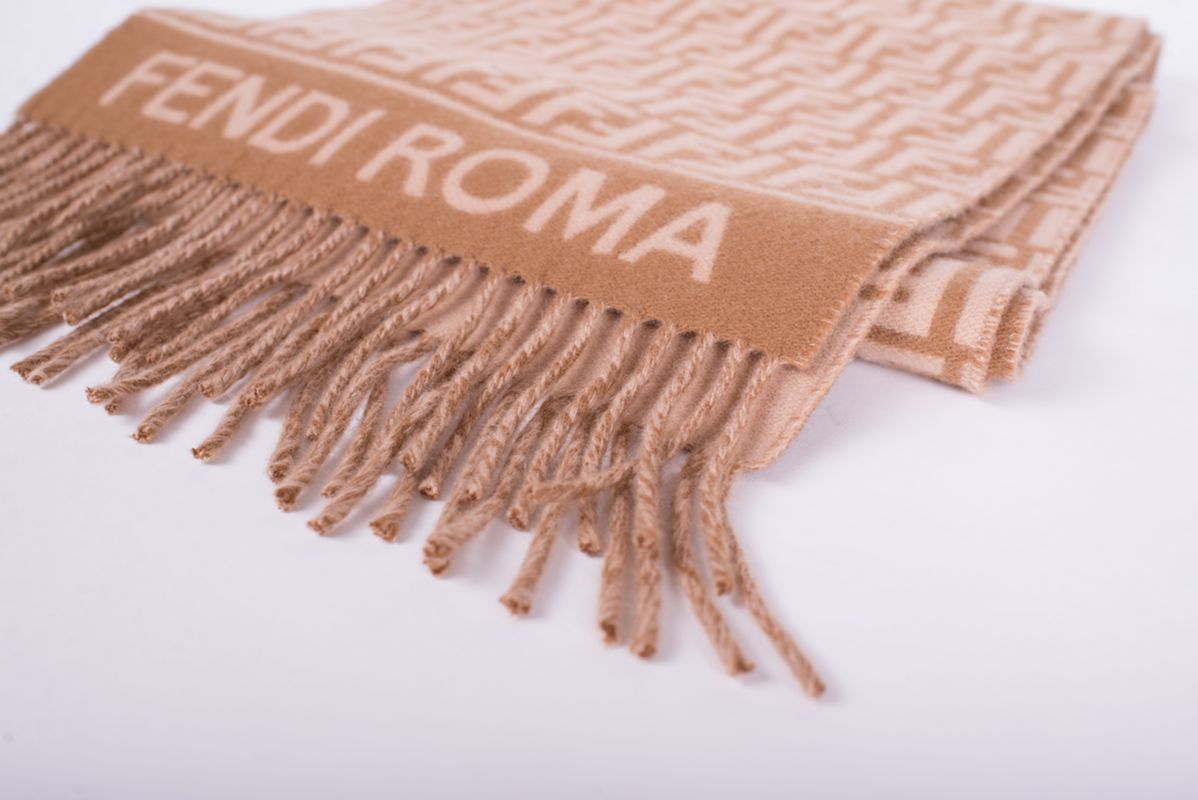 Шарф из шерсти и кашемира 25/26 FENDI FXT113 F0QB8