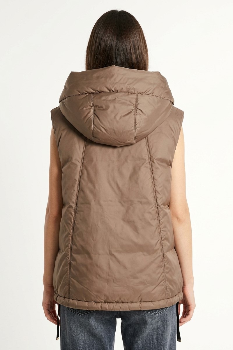 Жилет бежевый с капюшоном "26 MAXMARA GREENGO/075