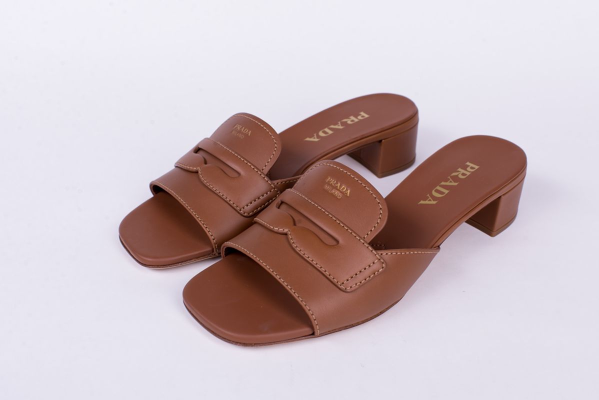 Кожаные мюли на каблуке кэмел SS26 PRADA 1XX781/F035/248