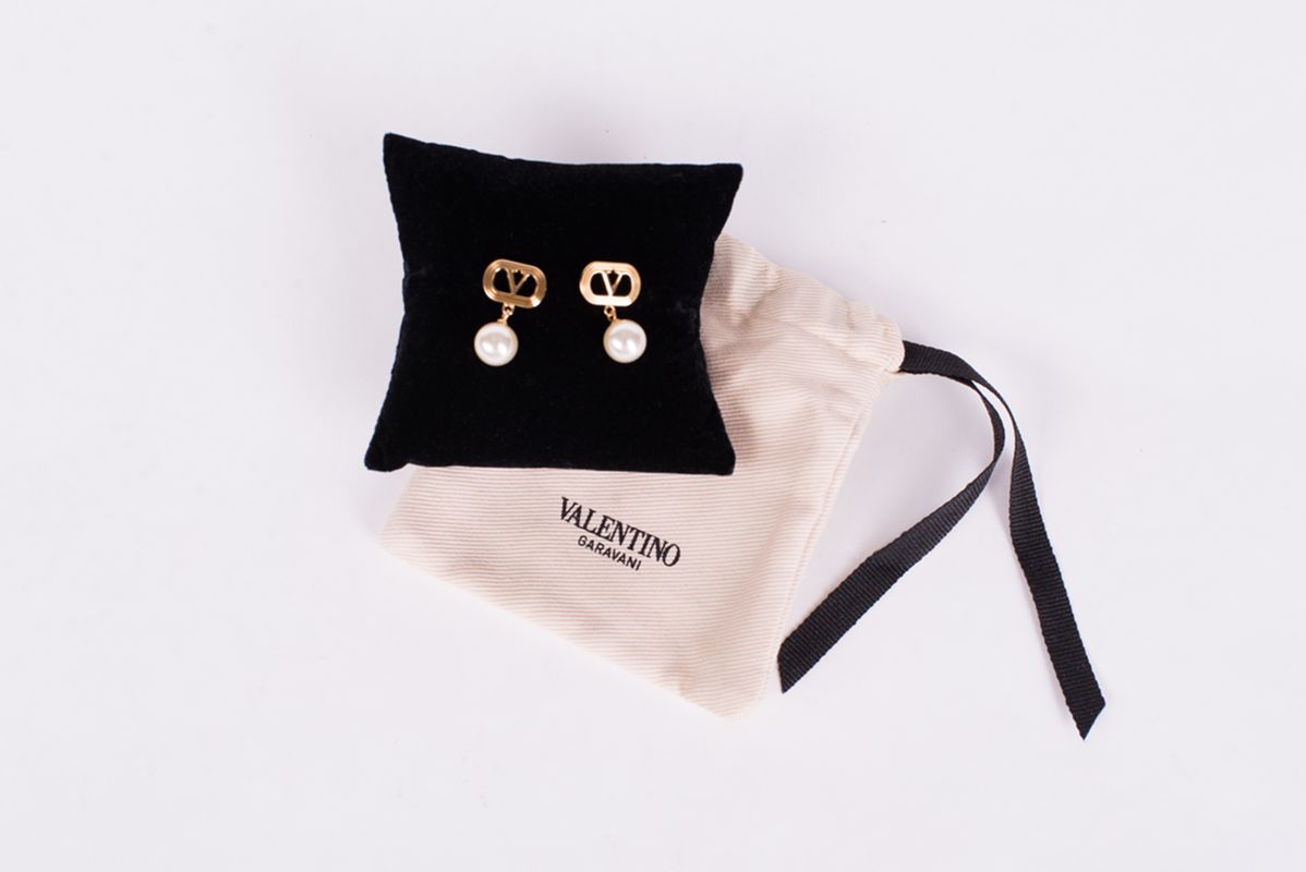 Серьги из латуни и жемчужной бусиной Swarovski SS26 VALENTINO 7W0J0Y78UXM