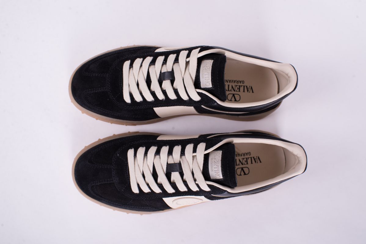 Замшевые кеды черные Upvillage 25/26 VALENTINO 7W0S0IL9