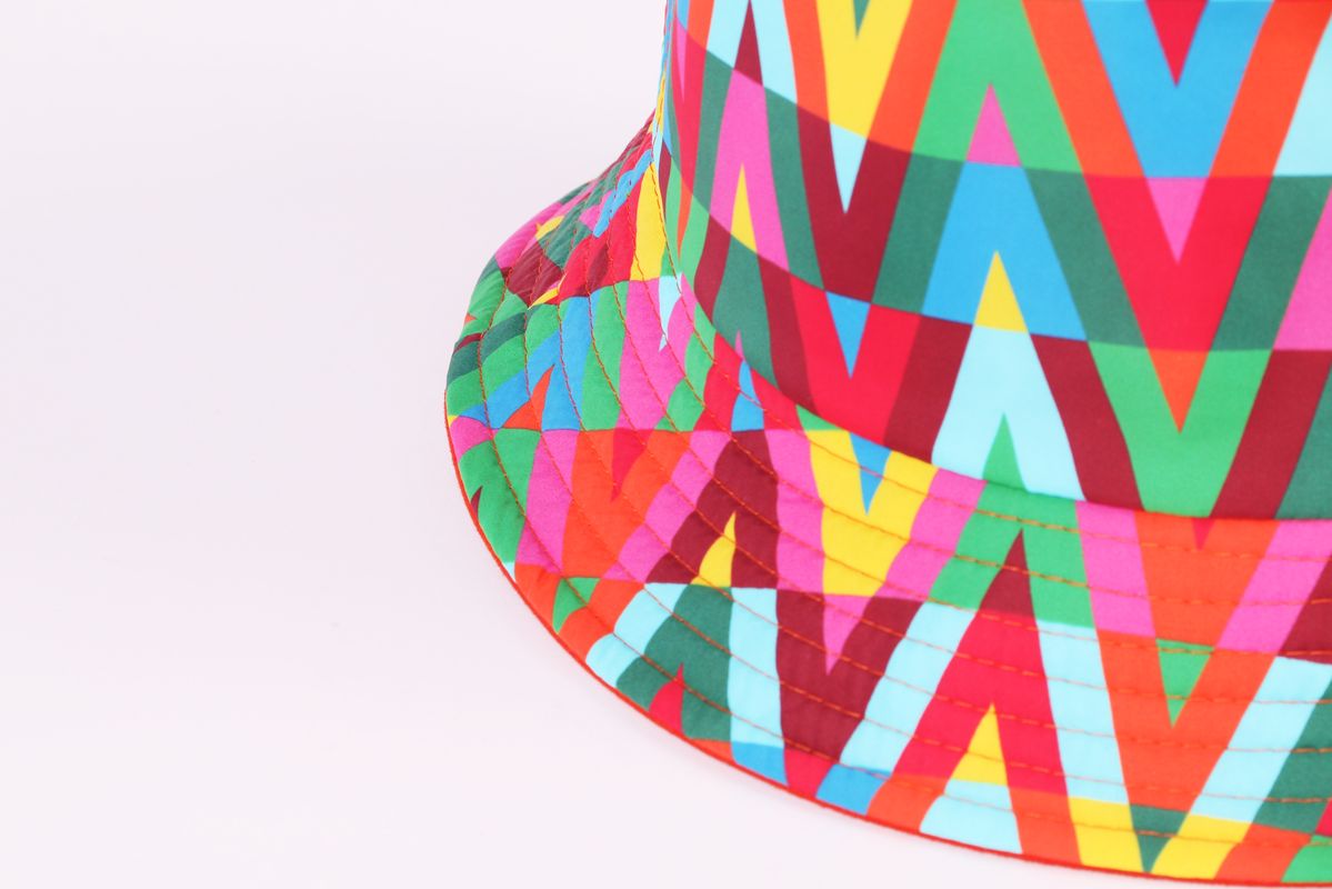 Панама мультиколор "22 VALENTINO XW2HGA64IJZ/5K0