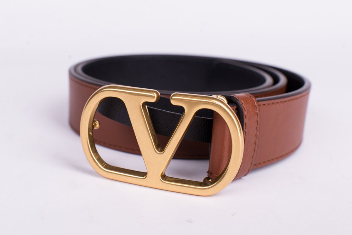 Ремень кожаный карамельный VLogo Signature SS25 VALENTINO 6W2T0SM3IY/WU2