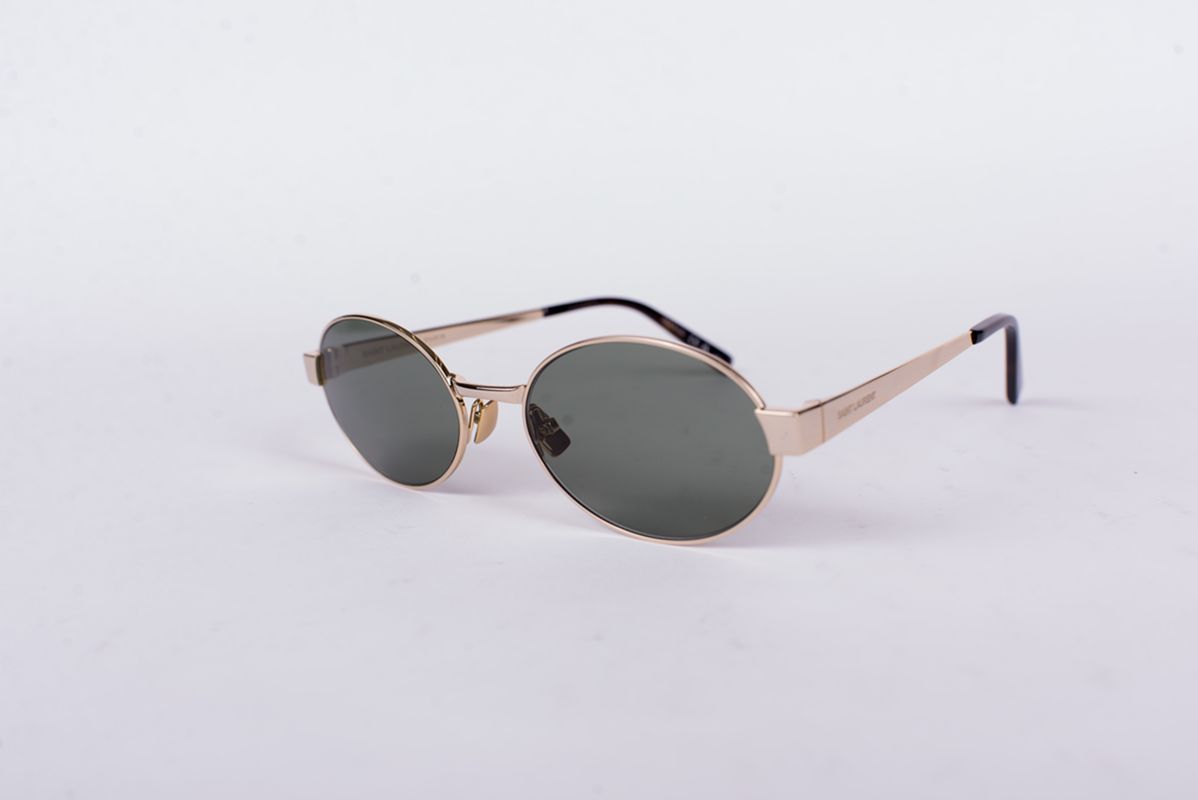 Солнцезащитные очки в золотой оправе SS26 Saint Laurent 779851Y9902