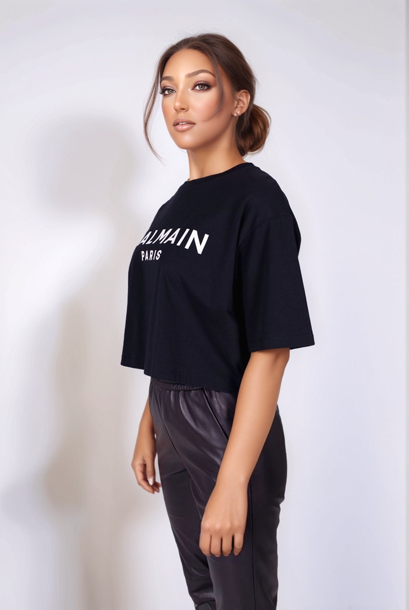Хлопковая футболка черная укороченная SS23 Balmain AF0EE020 BB02 EAB