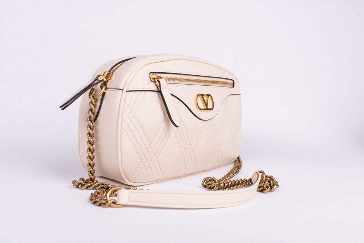 Сумка кремовая Quiltie 67 SS25 VALENTINO 6W2B0R03IF