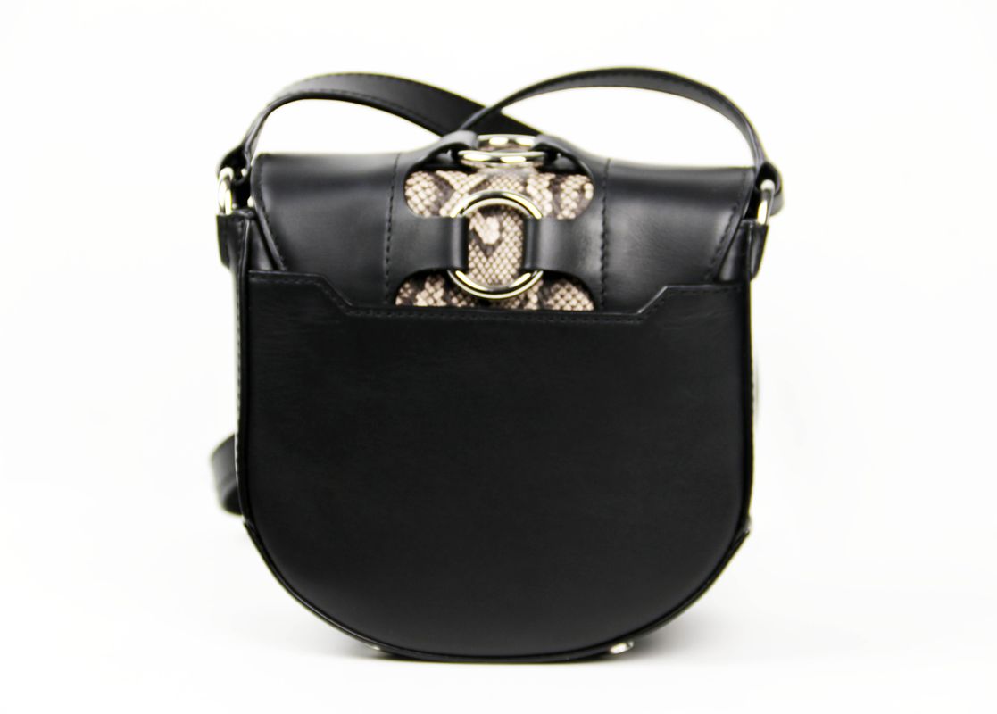 Сумка черная кожаная через плечо вставка рептилия  Alexander Wang 20K0453